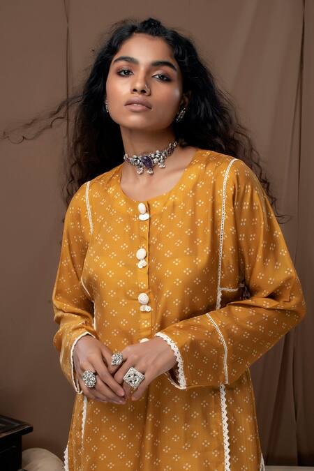 Label Kinjal Modi_Yellow Cotton Silk Bandhani Round Printed Kurta And Salwar Set_Online_at_Aza_Fashions