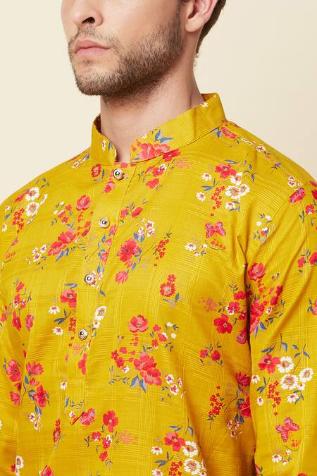 Spring Break_Yellow Linen Printed Kurta _at_Aza_Fashions