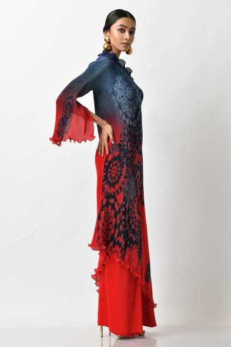 Kiran Uttam Ghosh_Blue Pleated Polyester Mix Batik Motifs One Shoulder Print Dress _Online_at_Aza_Fashions