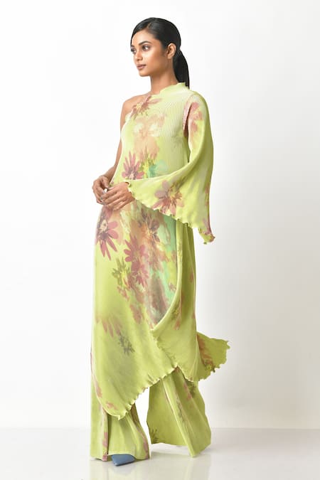 Kiran Uttam Ghosh_Green Pleated Polyester Mix Floral Print One Shoulder Dress _Online_at_Aza_Fashions