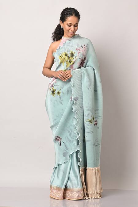 Kiran Uttam Ghosh_Green Pleated Polyester Mix Lilly Print Saree With Unstitched Blouse Piece _Online_at_Aza_Fashions