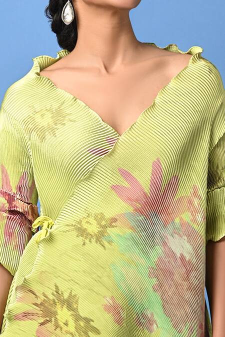 Kiran Uttam Ghosh Green Pleated Polyester Mix Floral Motifs V Neck Print Wrap Dress Online at Aza Fashions Kiran Uttam Ghosh_Green Pleated Polyester Mix Floral Motifs V Neck Print Wrap Dress _Online_at_Aza_Fashions