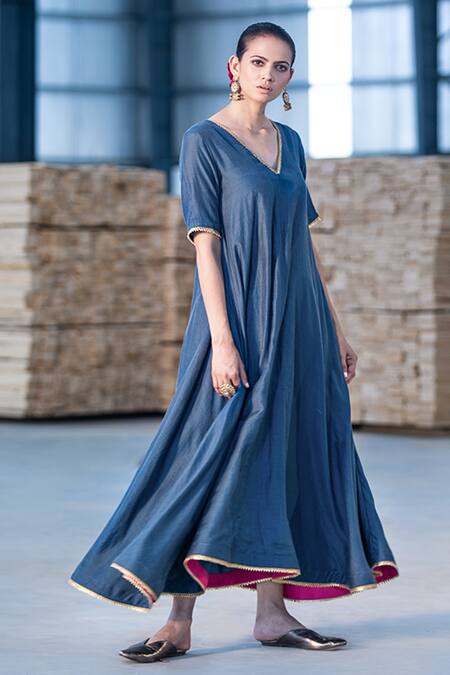 Kharakapas_Blue Cotton Silk Gota Lace Work V Neck Kyaari Asymmetric Dress _Online_at_Aza_Fashions