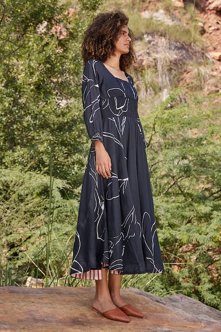 Kharakapas_Black 100% Cotton Fluid Floral Print U Neck Under Her Gaze Empire Line Dress_at_Aza_Fashions