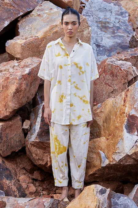 Kharakapas Our Soul Tie Dye Shirt & Pant Set 