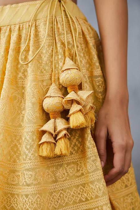 Shop Torani Yellow Silk Organza Floral V Neck Sunehra Advaita Bridal Lehenga Set Online at Aza Fashions Shop_Torani_Yellow Silk Organza Floral V Neck Sunehra Advaita Bridal Lehenga Set_Online_at_Aza_Fashions