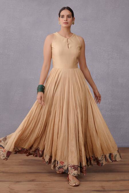 Torani Beige Handwoven Chanderi Floral Chogha Open, Chandan Dhuni Jacquard With Online at Aza Fashions Torani_Beige Handwoven Chanderi Floral Chogha Open, Chandan Dhuni Jacquard With _Online_at_Aza_Fashions