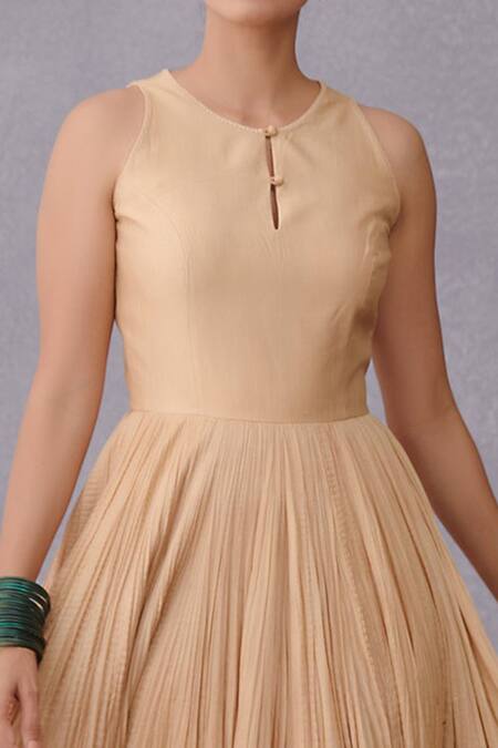 Shop Torani Beige Handwoven Chanderi Floral Chogha Open, Chandan Dhuni Jacquard With Online at Aza Fashions Shop_Torani_Beige Handwoven Chanderi Floral Chogha Open, Chandan Dhuni Jacquard With _Online_at_Aza_Fashions