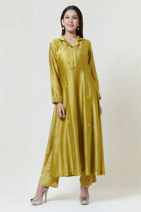 Shop Brij Green Chanderi Straight Collar Embroidered Kurta Pant Set at Aza Fashions Shop_Brij_Green Chanderi Straight Collar Embroidered Kurta Pant Set _at_Aza_Fashions