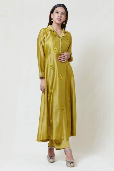 Brij Green Chanderi Straight Collar Embroidered Kurta Pant Set Online at Aza Fashions Brij_Green Chanderi Straight Collar Embroidered Kurta Pant Set _Online_at_Aza_Fashions