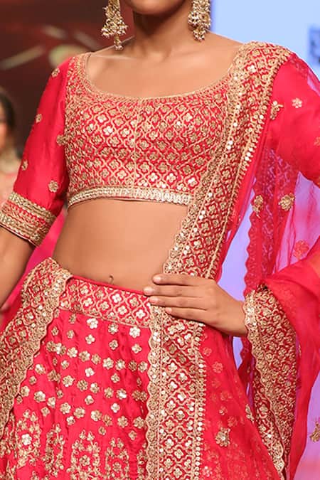 Buy_Gopi Vaid_Red Tussar Embroidery Scoop Neck Bridal Lehenga Set _Online_at_Aza_Fashions