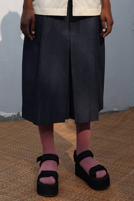 Leh Studios_Blue Cotton Twill Pleated Culottes_at_Aza_Fashions