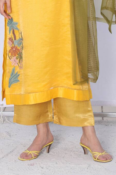 Oja_Yellow Kurta And Stole Handloom Tissue Silk, Pant Linen Satin Floral V Neck Set _at_Aza_Fashions