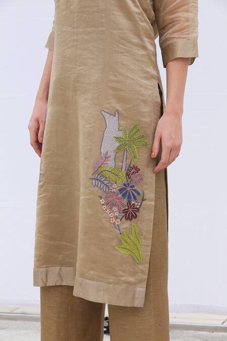 Shop_Oja_Brown Kurta And Stole Handloom Tissue Silk, Pant Linen Satin Applique Set _Online_at_Aza_Fashions