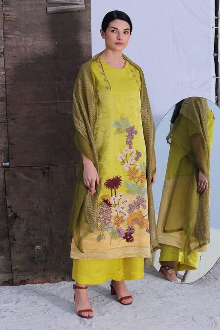 Oja Green Kurta And Pant Linen , Stole Tissue Floral Round Applique Set Online at Aza Fashions Oja_Green Kurta And Pant Linen , Stole Tissue Floral Round Applique Set _Online_at_Aza_Fashions