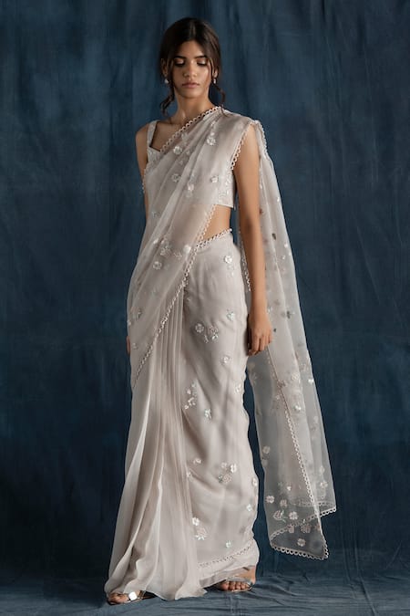 Lavanya Ahuja_Grey Georgette, Silk Organza V Neck Embroidered Pre-draped Saree Set _Online_at_Aza_Fashions