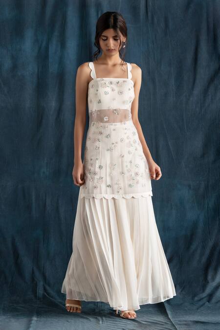 Shop Lavanya Ahuja White Georgette, Silk Organza Square Neck Embroidered Kurta Set at Aza Fashions Shop_Lavanya Ahuja_White Georgette, Silk Organza Square Neck Embroidered Kurta Set _at_Aza_Fashions