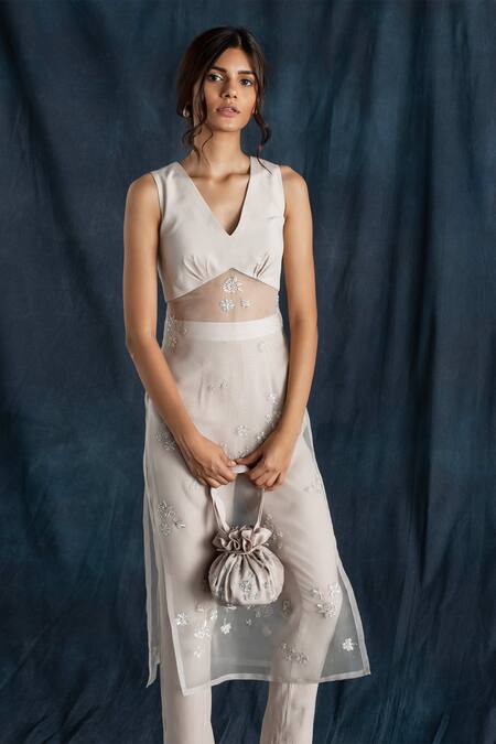 Lavanya Ahuja_Grey Georgette, Silk Organza V Neck Tunic And Pant Set _Online_at_Aza_Fashions