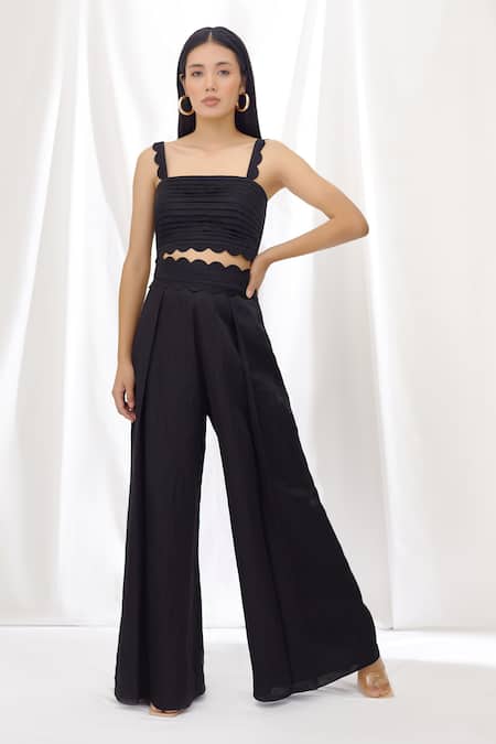 Lavanya Ahuja Black Linen Square Neck Pleated Crop Top Online at Aza Fashions Lavanya Ahuja_Black Linen Square Neck Pleated Crop Top _Online_at_Aza_Fashions