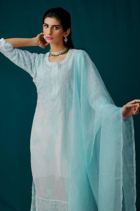 LABEL AISHWARYRIKA_Blue Georgette Resham Embroidery And Mukaish Notched Aztec Chikankari Kurta Set _Online_at_Aza_Fashions