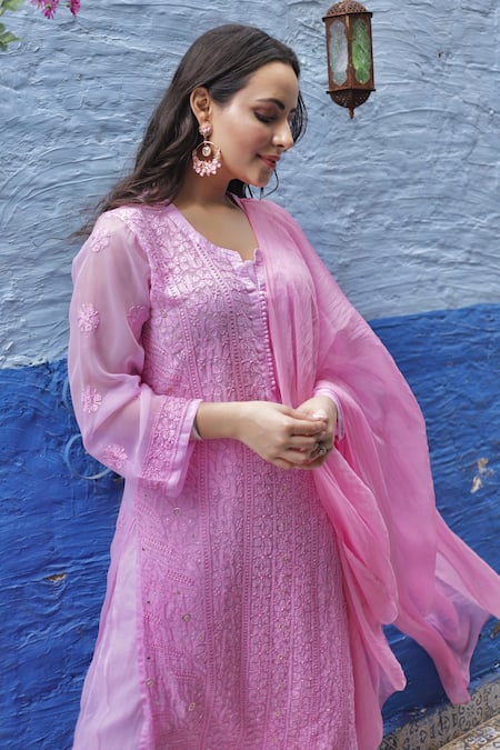LABEL AISHWARYRIKA Pink Georgette Chikankari, Mukaish Notched Kurta 