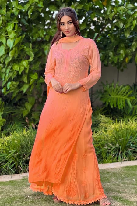 LABEL AISHWARYRIKA_Peach Georgette Chikankari, Mukaish Notched Kurta _Online_at_Aza_Fashions