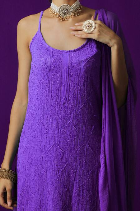 Buy_LABEL AISHWARYRIKA_Purple Georgette Chikankari Scoop Neck Kurta _Online_at_Aza_Fashions