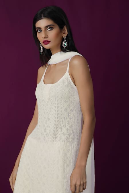 LABEL AISHWARYRIKA Georgette Chikankari Kurta 