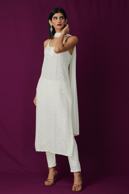 LABEL AISHWARYRIKA Georgette Chikankari Kurta 