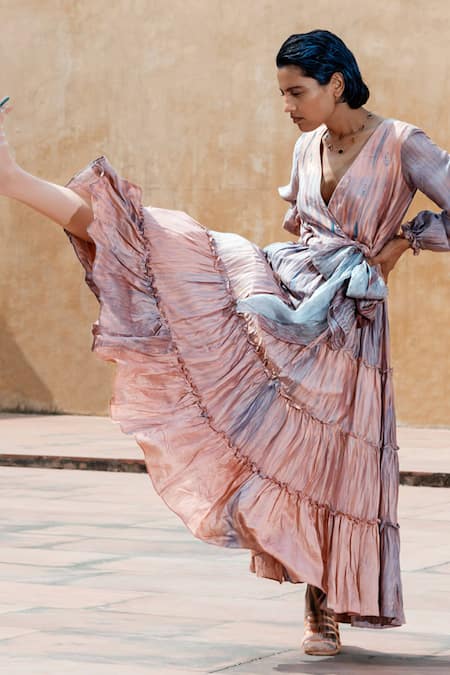 Shop The Loom Art Blue Pure Handwoven Silk Shibori Dress at Aza Fashions Shop_The Loom Art_Blue Pure Handwoven Silk Shibori Dress _at_Aza_Fashions