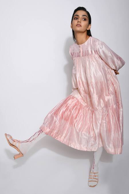 The Loom Art White Pure Handwoven Dupion Silk Shibori Dress Online at Aza Fashions The Loom Art_White Pure Handwoven Dupion Silk Shibori Dress _Online_at_Aza_Fashions