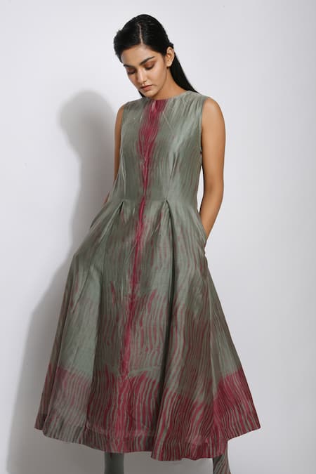 Buy The Loom Art Green Chanderi Silk Shibori Dress Online at Aza Fashions Buy_The Loom Art_Green Chanderi Silk Shibori Dress _Online_at_Aza_Fashions
