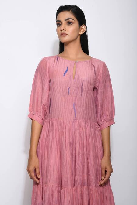 The Loom Art Pink Handwoven Cotton Silk Shibori Dress at Aza Fashions The Loom Art_Pink Handwoven Cotton Silk Shibori Dress _at_Aza_Fashions