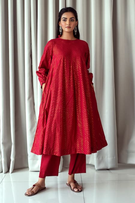 Taro_Red Handwoven Cotton Round Zari Striped Anarkali And Pant Set _Online_at_Aza_Fashions