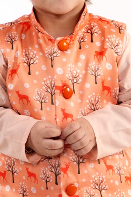 Shop Little Bansi Peach Cotton Printed Bundi And Kurta Set Online at Aza Fashions Shop_Little Bansi_Peach Cotton Printed Bundi And Kurta Set _Online_at_Aza_Fashions