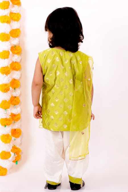 Shop Little Bansi Green Silk, Cotton Tassels, Embroidery Floral Woven Kurta Set at Aza Fashions Shop_Little Bansi_Green Silk, Cotton Tassels, Embroidery Floral Woven Kurta Set _at_Aza_Fashions