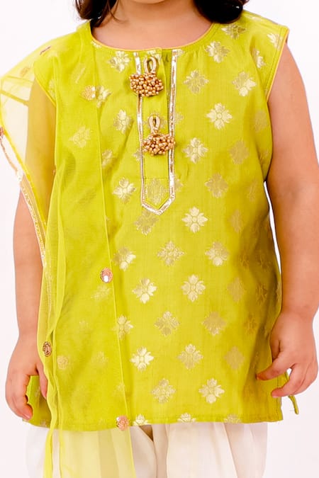 Shop Little Bansi Green Silk, Cotton Tassels, Embroidery Floral Woven Kurta Set Online at Aza Fashions Shop_Little Bansi_Green Silk, Cotton Tassels, Embroidery Floral Woven Kurta Set _Online_at_Aza_Fashions