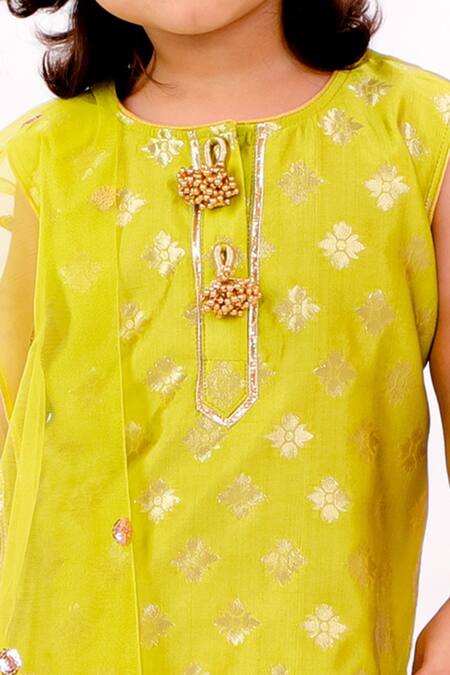 Little Bansi Green Silk, Cotton Tassels, Embroidery Floral Woven Kurta Set at Aza Fashions Little Bansi_Green Silk, Cotton Tassels, Embroidery Floral Woven Kurta Set _at_Aza_Fashions