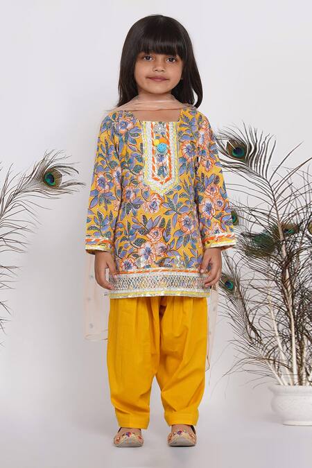 Little Bansi Yellow Cotton, Net Sequins Floral Print Kurta Salwar Set Online at Aza Fashions Little Bansi_Yellow Cotton, Net Sequins Floral Print Kurta Salwar Set _Online_at_Aza_Fashions