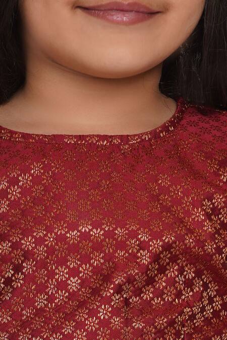 Little Bansi_Maroon Brocade Thread Pre-draped Saree With Blouse_at_Aza_Fashions