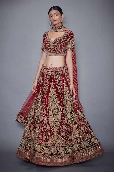 Trending Sabyasachi Bridal Lehenga Designs