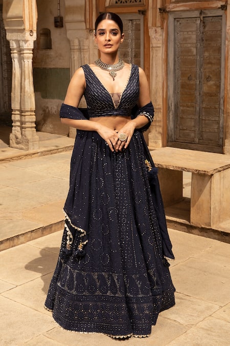 Kritika Dawar_Black Lehenga And Dupatta Georgette Blouse Chanderi Lining Shantoon Set _Online_at_Aza_Fashions