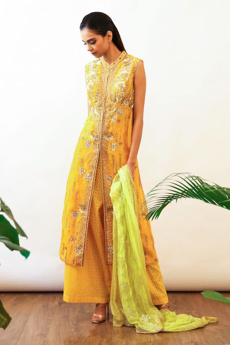 Labbada Embroidered Chanderi Silk Kurta Palazzo Set 