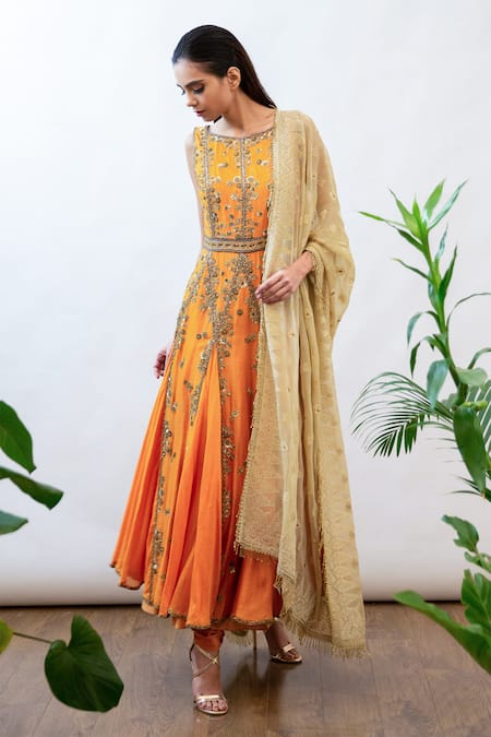 Labbada Embroidered Chanderi Silk Anarkali Set 