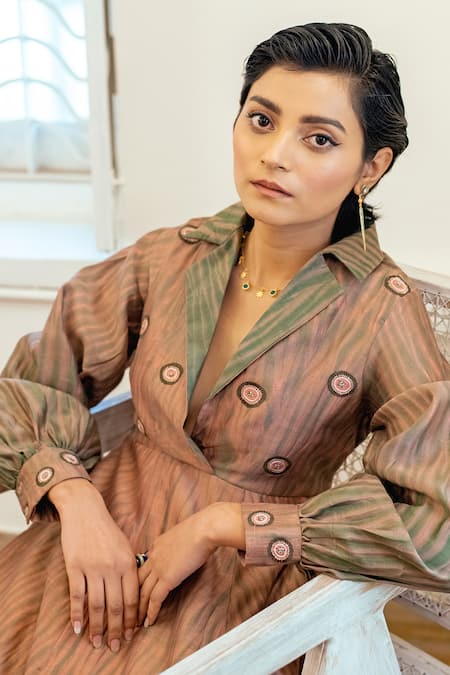 Shop_The Loom Art_Green Handwoven Chanderi Silk Geometric Motifs Notched Shibori Embroidered Dress _Online_at_Aza_Fashions