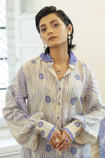 The Loom Art Purple Handwoven Cotton Silk Collared Neck Scalloped Top at Aza Fashions The Loom Art_Purple Handwoven Cotton Silk Collared Neck Scalloped Top _at_Aza_Fashions