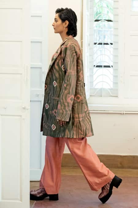 Buy_The Loom Art_Beige Handwoven Chanderi Silk Crop Top Sweetheart Embroidered And Pant Set _Online_at_Aza_Fashions