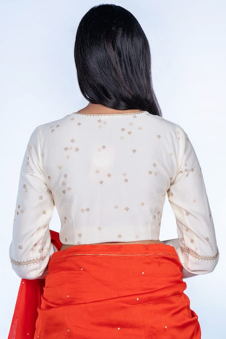 Deep Thee_Orange Chanderi Silk V Neck Saree With Blouse _Online_at_Aza_Fashions