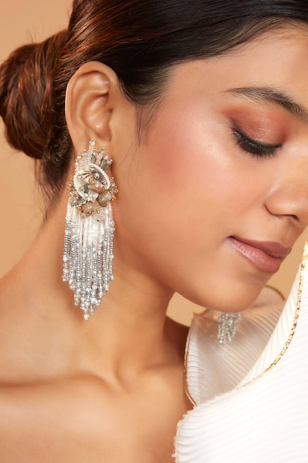 Amazon.com : Yheakne Boho Rhinestone Tassel Earrings Long Fringe Drop  Dangle Earrings Silver Crystal Chain Tassel Earrings Vintage Chandelier  Chain Studs Earrings Luxury Statement Earrings Jewelry for Women and Girls  Gifts (Shorter) :