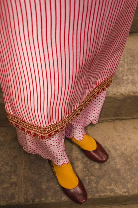 Buy_Label Earthen_Pink Organza Silk Round Kurta And Pant Set _Online_at_Aza_Fashions